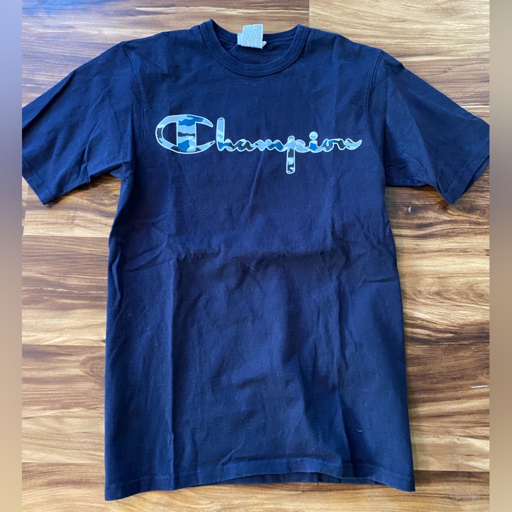 Mens small champion T-shirt
